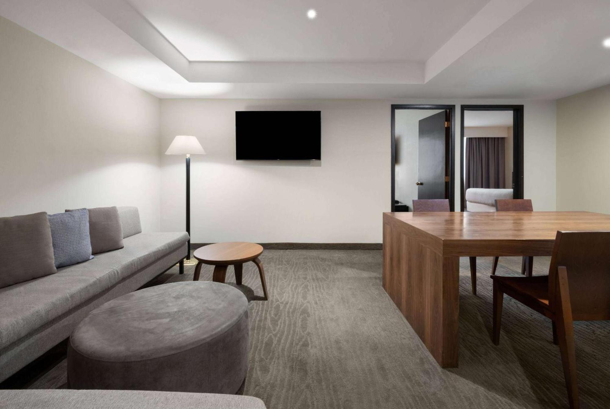 Hotel Wyndham Monterrey Ambassador Centro Extérieur photo